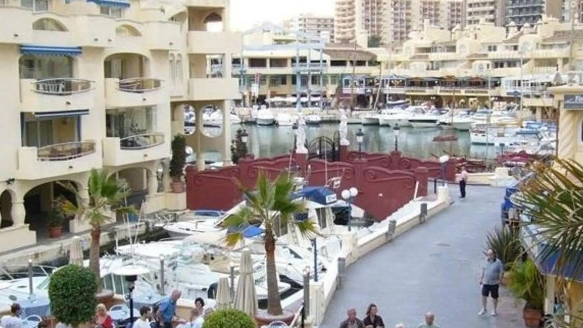 Large Apartment Side Sea View Benalbeach Benalmadena