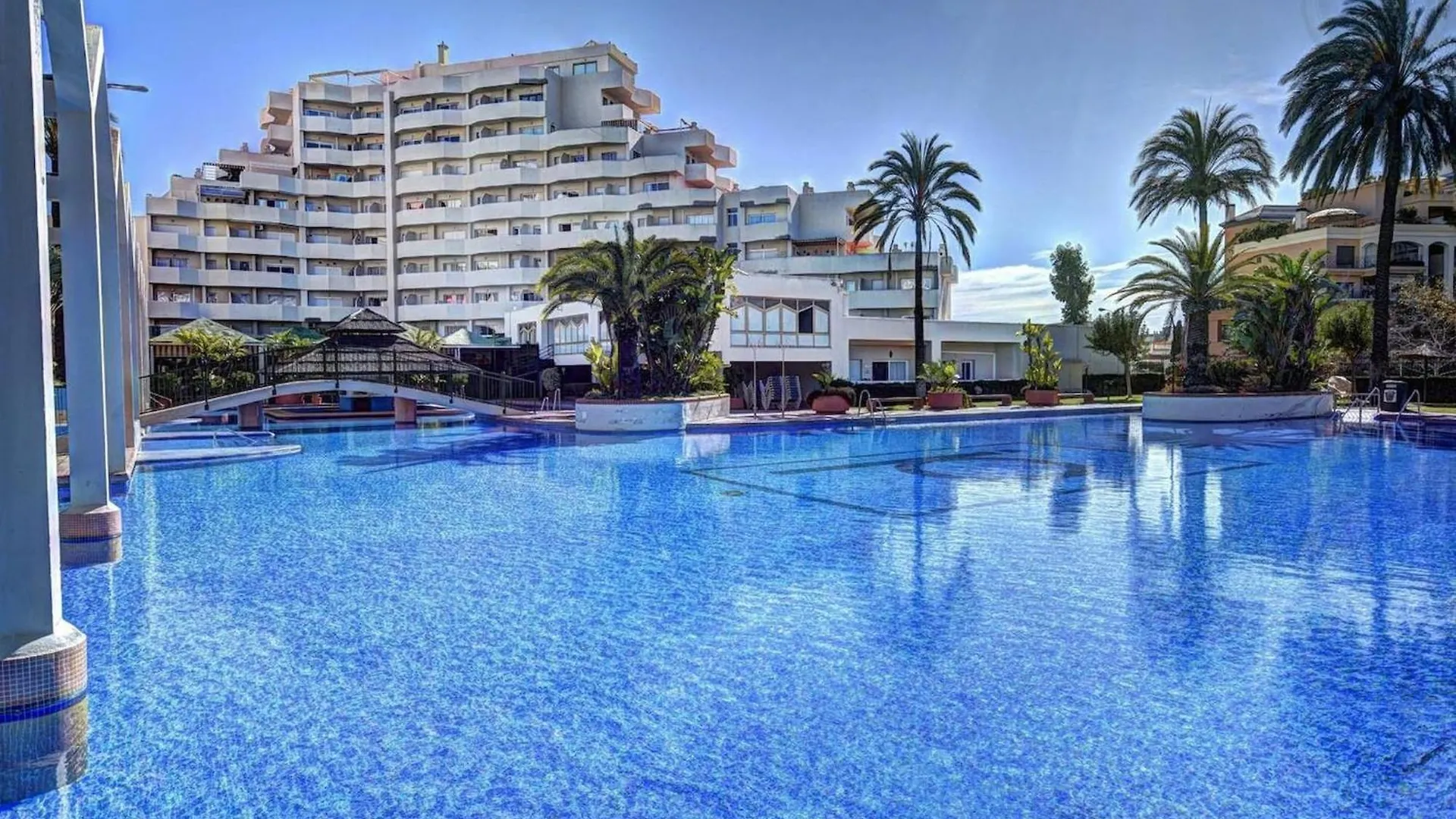 Large Apartment Side Sea View Benalbeach Benalmadena